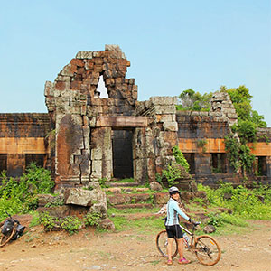 Chisaur temple near Phnom Penh on the Social Cycles cycling tour