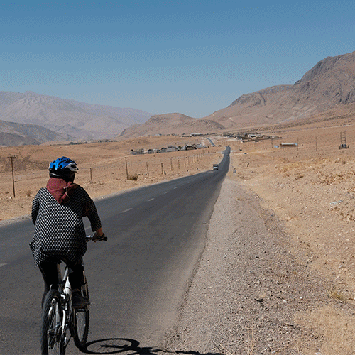 Cycling in Iran through the Zagros mountain ranges